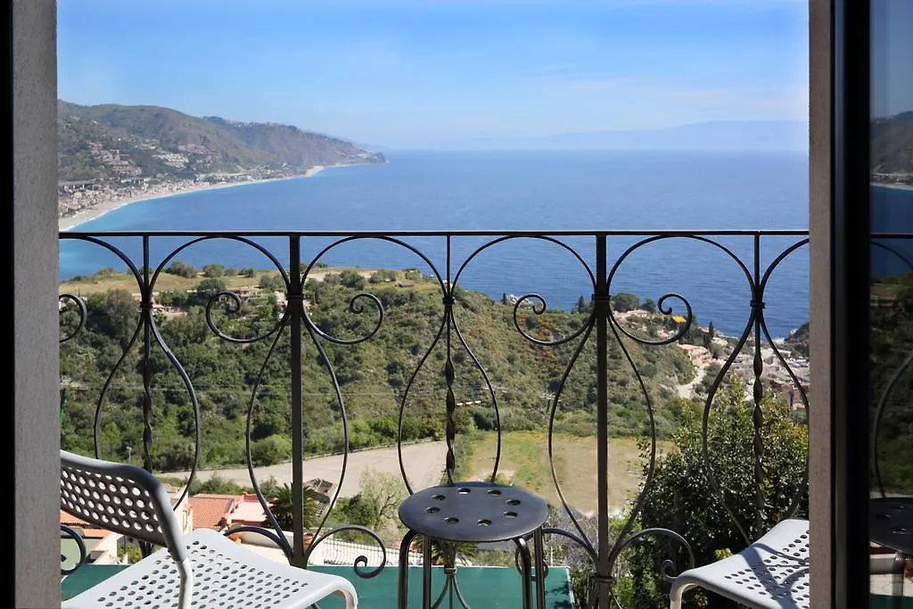 ** Hotel Villa Astoria Taormina Itálie