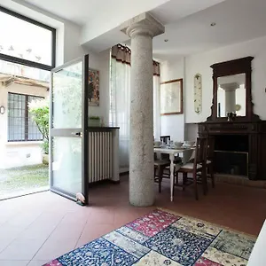 Apartment Charming Navigli Mailand