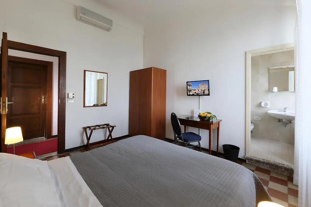 Villa Astoria Taormina Hotel